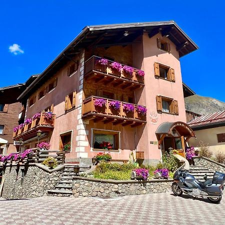 Hotel Adele Ливиньо Екстериор снимка