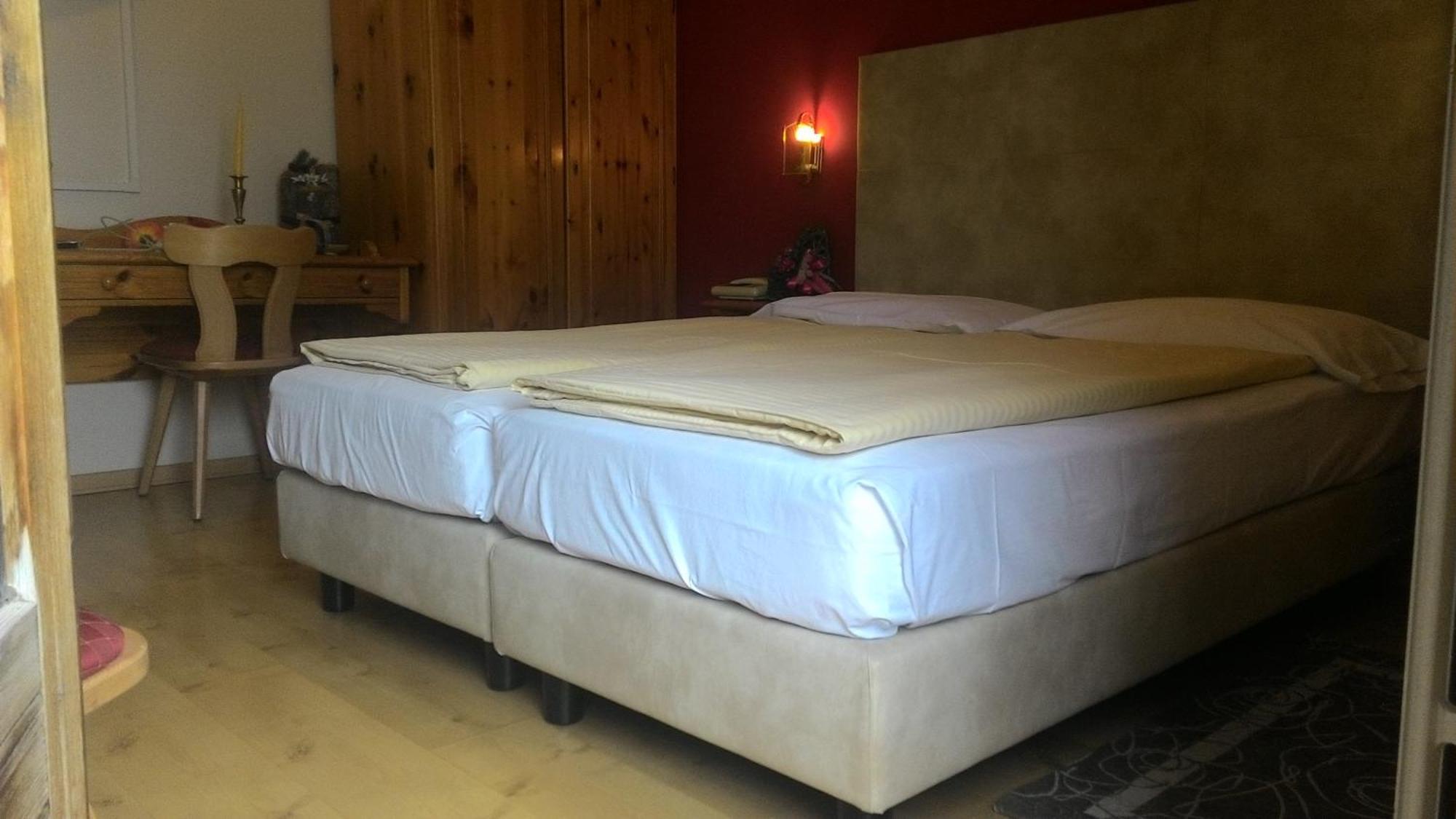 Hotel Adele Ливиньо Екстериор снимка