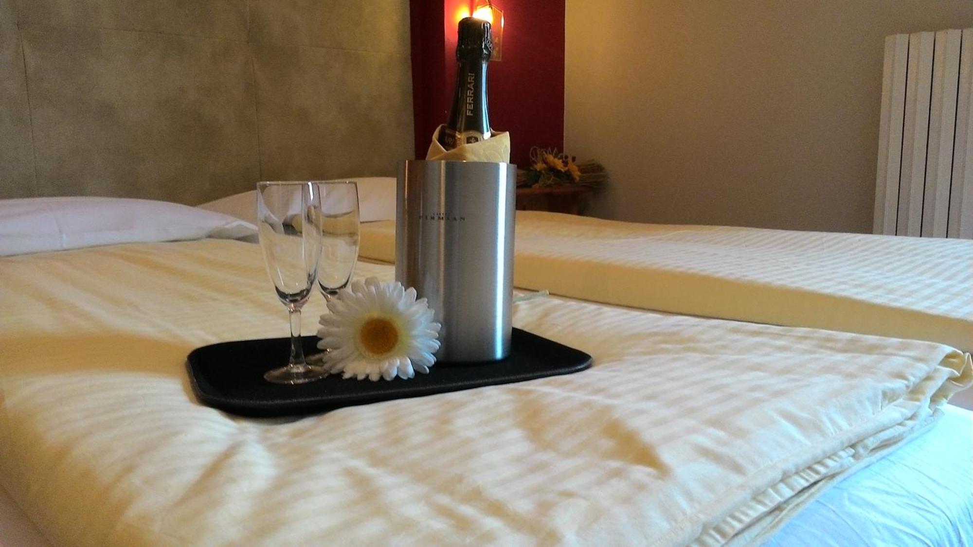 Hotel Adele Ливиньо Екстериор снимка