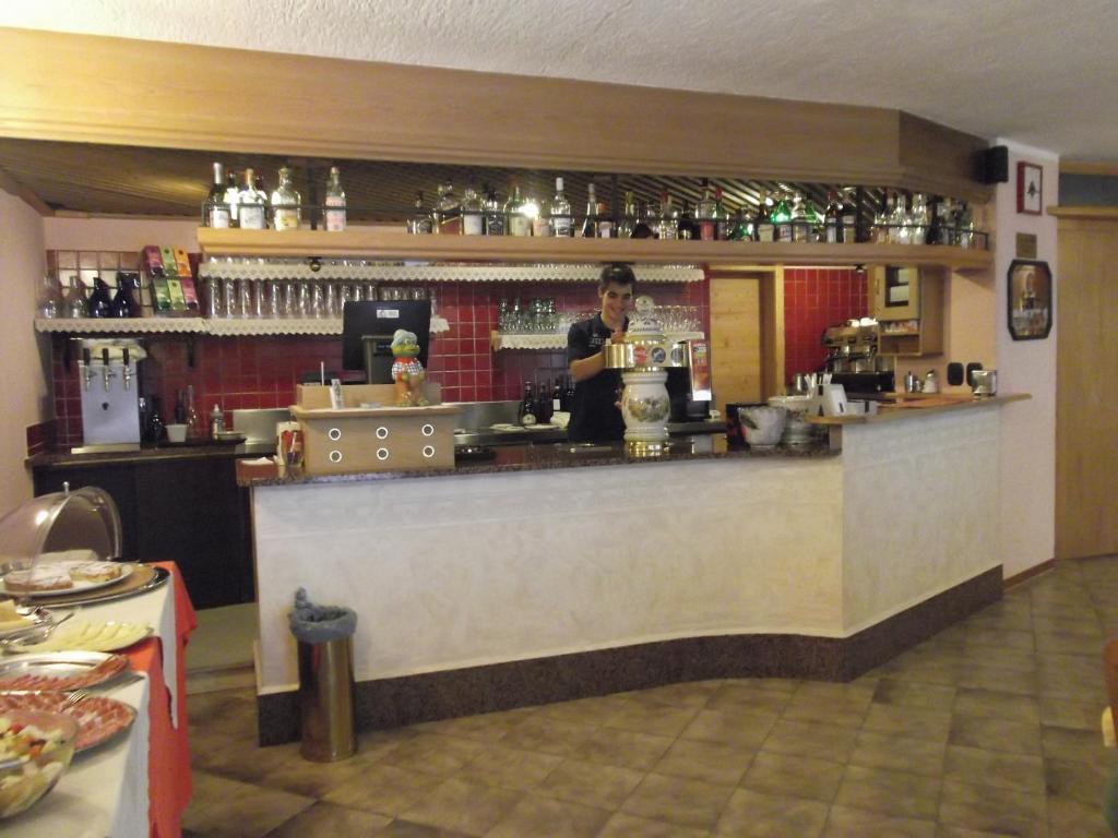Hotel Adele Ливиньо Екстериор снимка