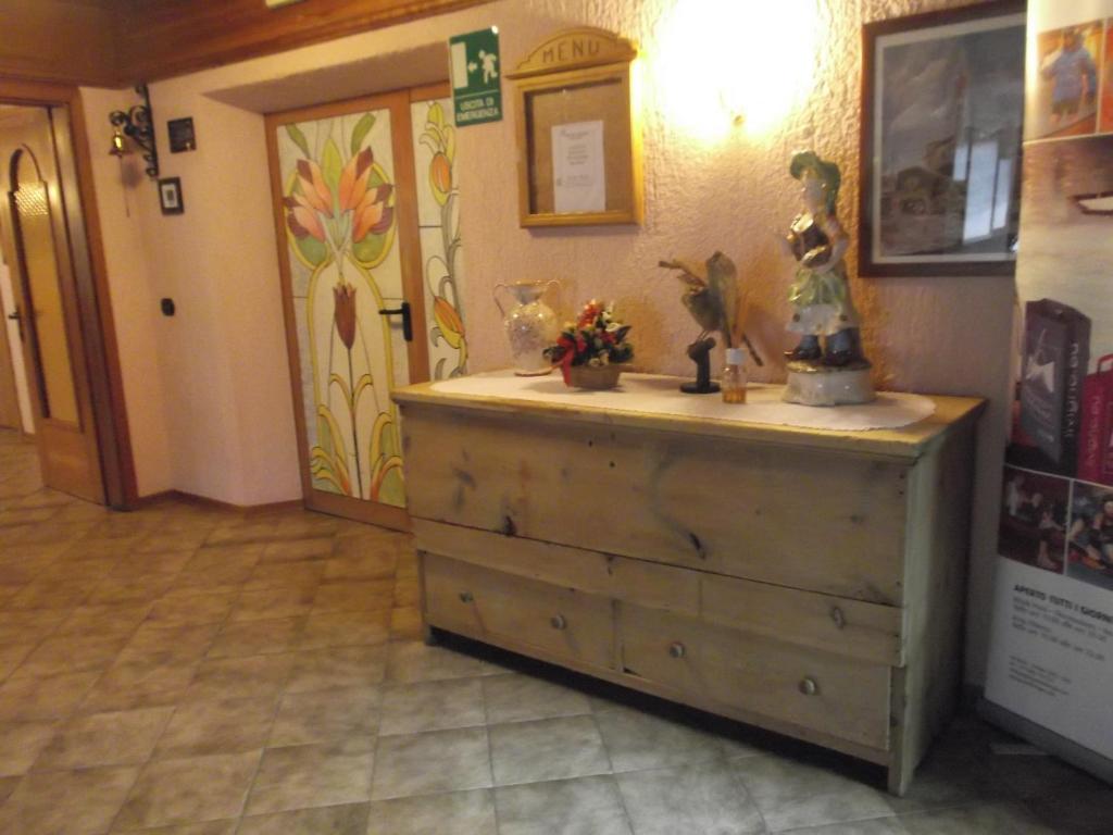 Hotel Adele Ливиньо Екстериор снимка